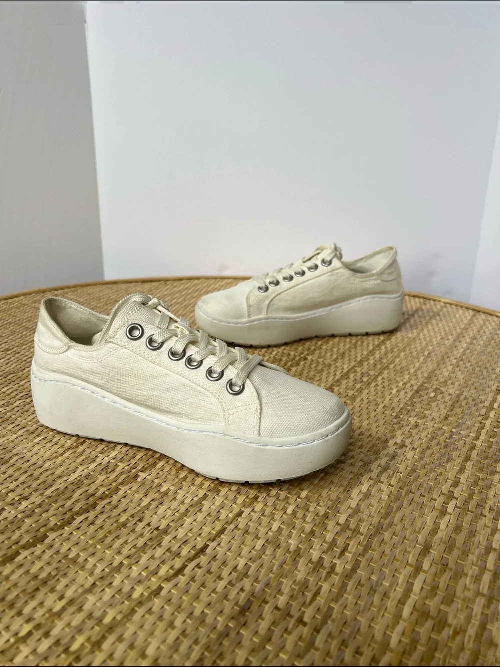 Project Cloud Bossy Ivory Floral Embroidered platform sneakers Lt Pink Yellow 6